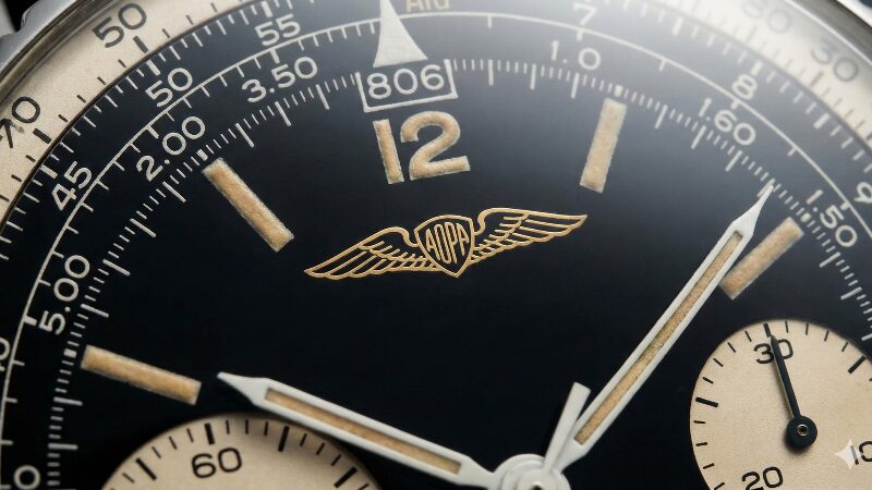 ヴィンテージナビタイマーRef.806の文字盤とAOPAロゴの拡大